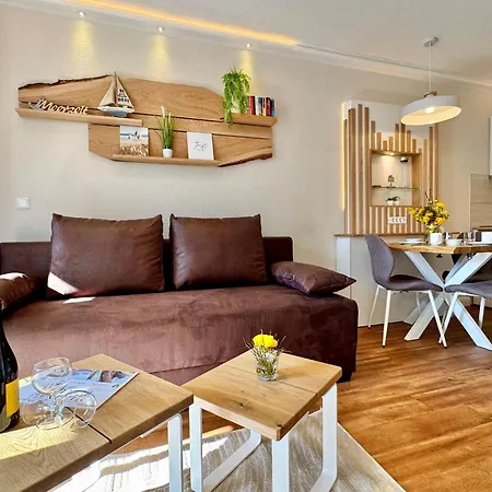 In Mit Balkon In Suedostlage Apartment