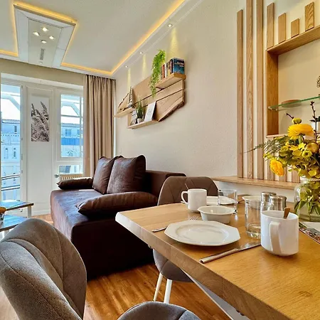 In Mit Balkon In Suedostlage Apartment