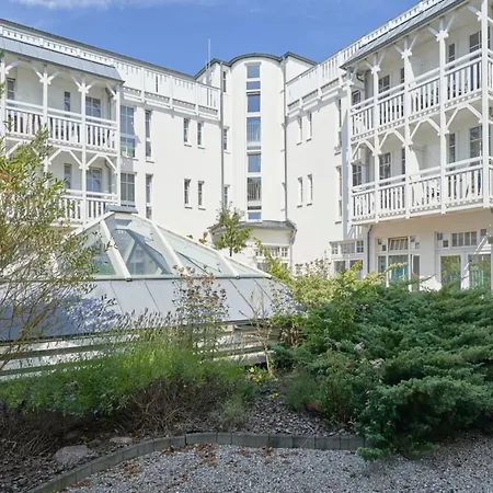 Apartment In Mit Balkon In Suedostlage Sellin (Rugen)